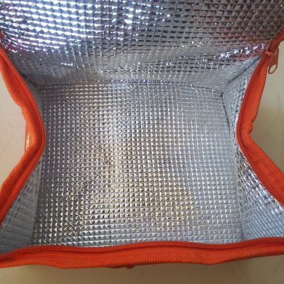 PIZZA PIZZA UNIVERSAL ORLANDO RESORT 2023 SPIDERMAN LUNCHBOX - Picture 7 of 11